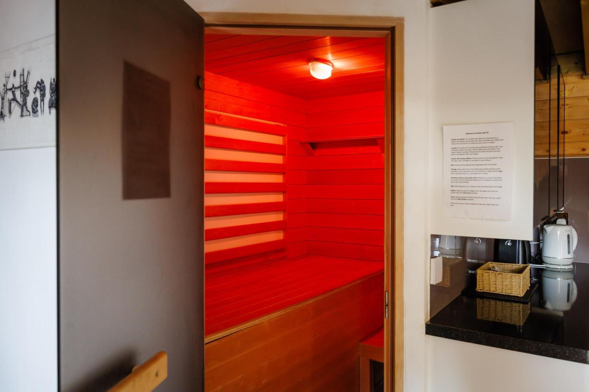 Spacious Cabin Evcharger And Free Parking Near Cambridge Экстерьер фото