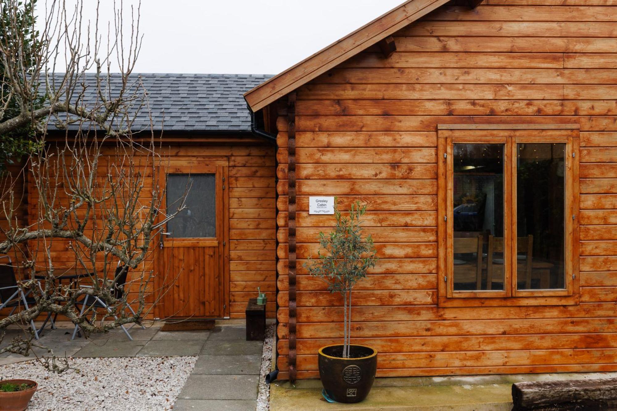 Spacious Cabin Evcharger And Free Parking Near Cambridge Экстерьер фото